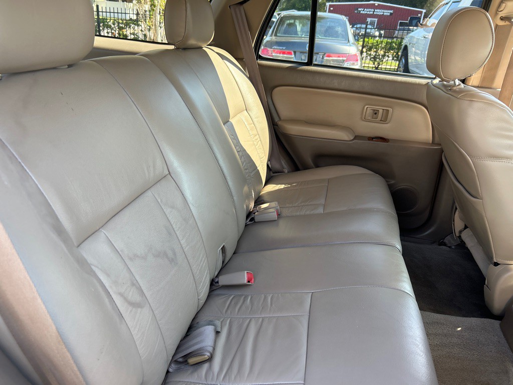 2000 Toyota 4Runner Image 35