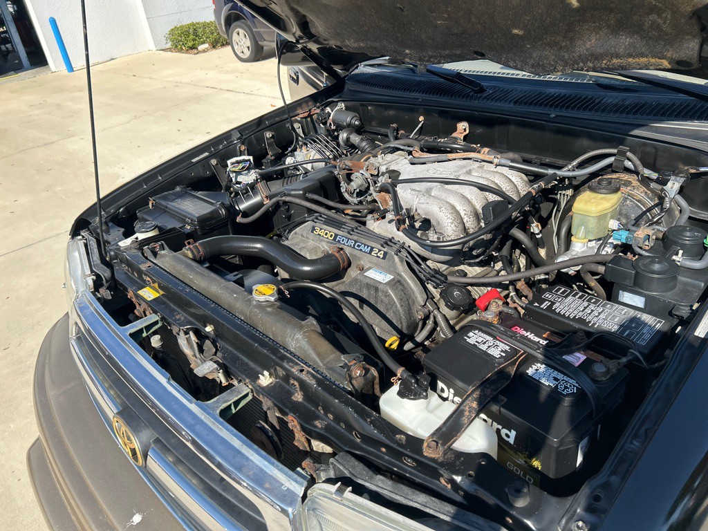 2000 Toyota 4Runner Image 38