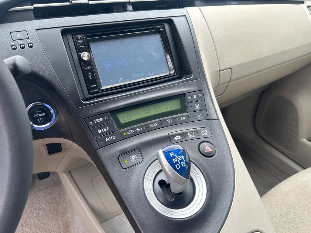 2011 Toyota Prius Image 12