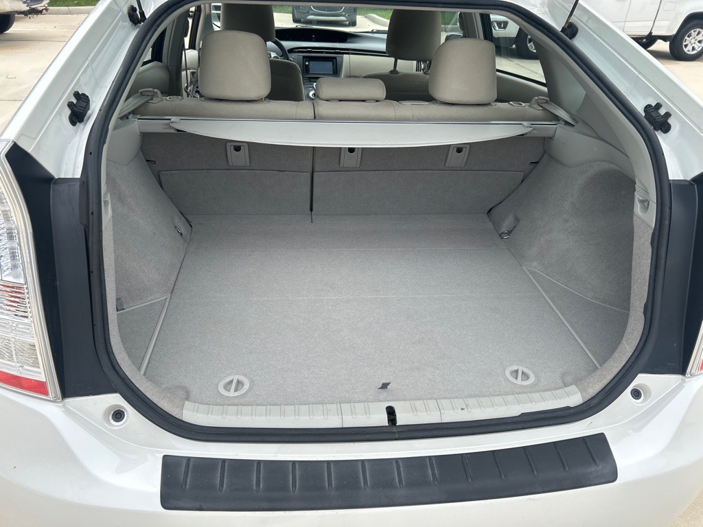 2011 Toyota Prius Image 17