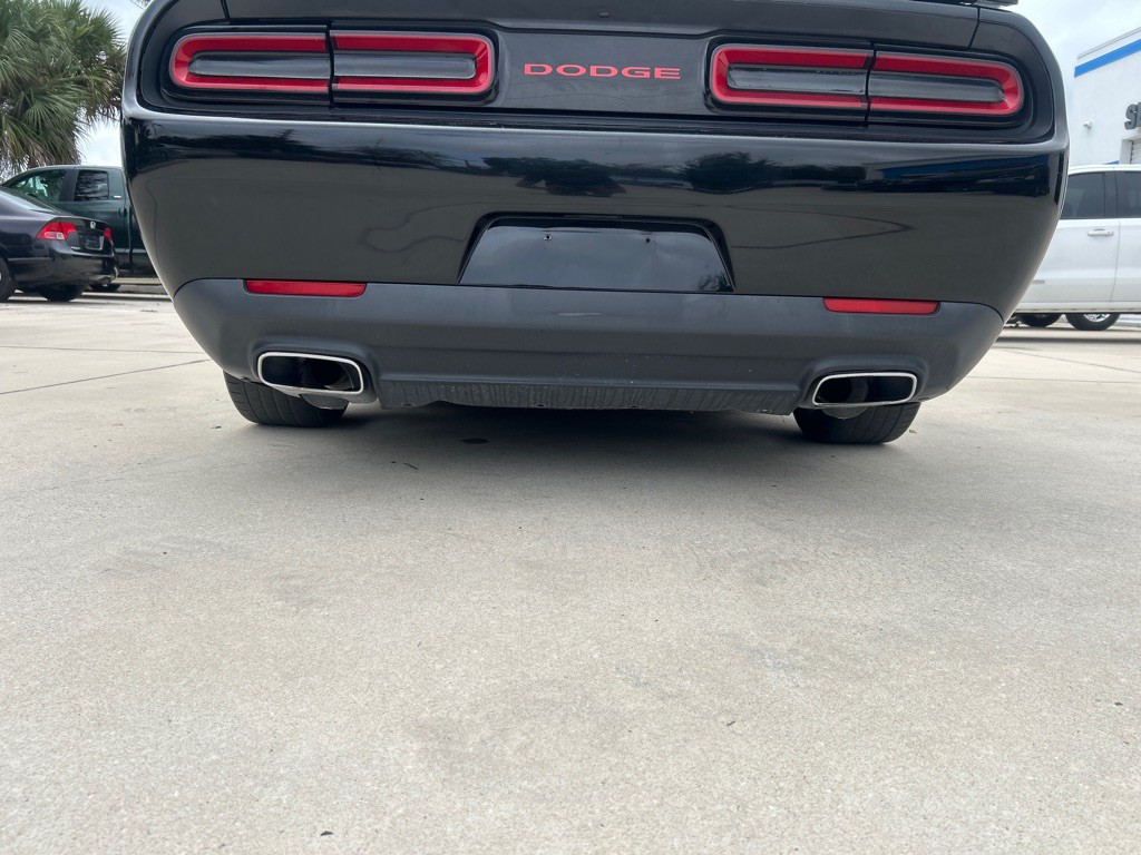 2015 Dodge Challenger Image 14