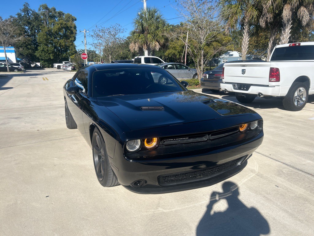 2015 Dodge Challenger Image 2