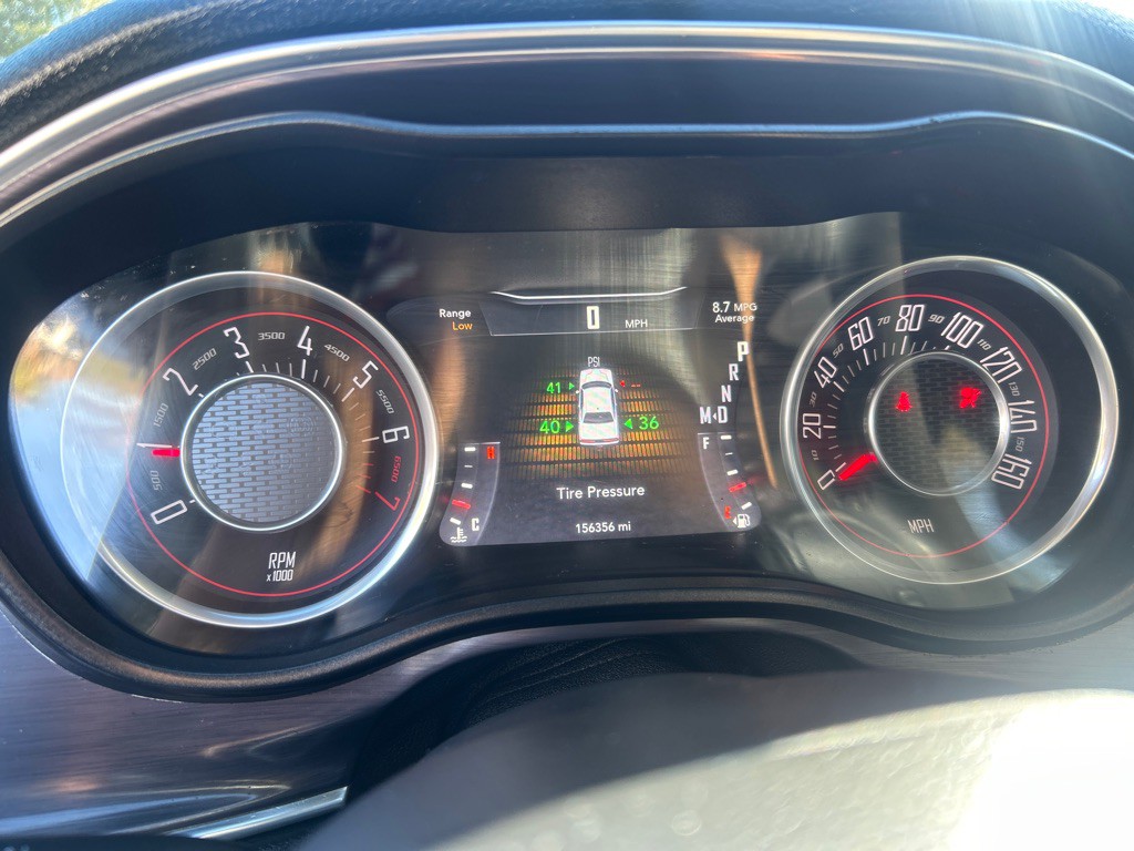 2015 Dodge Challenger Image 10