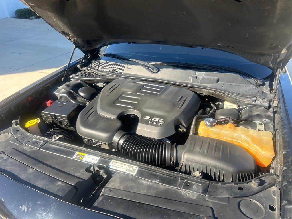 2015 Dodge Challenger Image 17