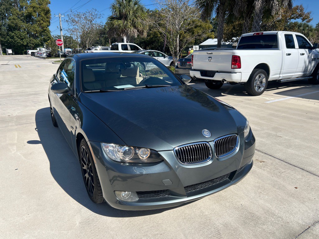 2009 BMW 3 Series Image 2