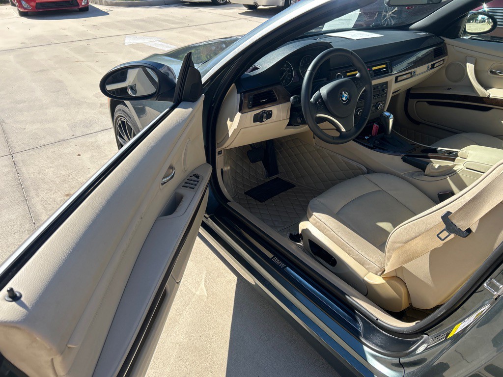 2009 BMW 3 Series Image 7