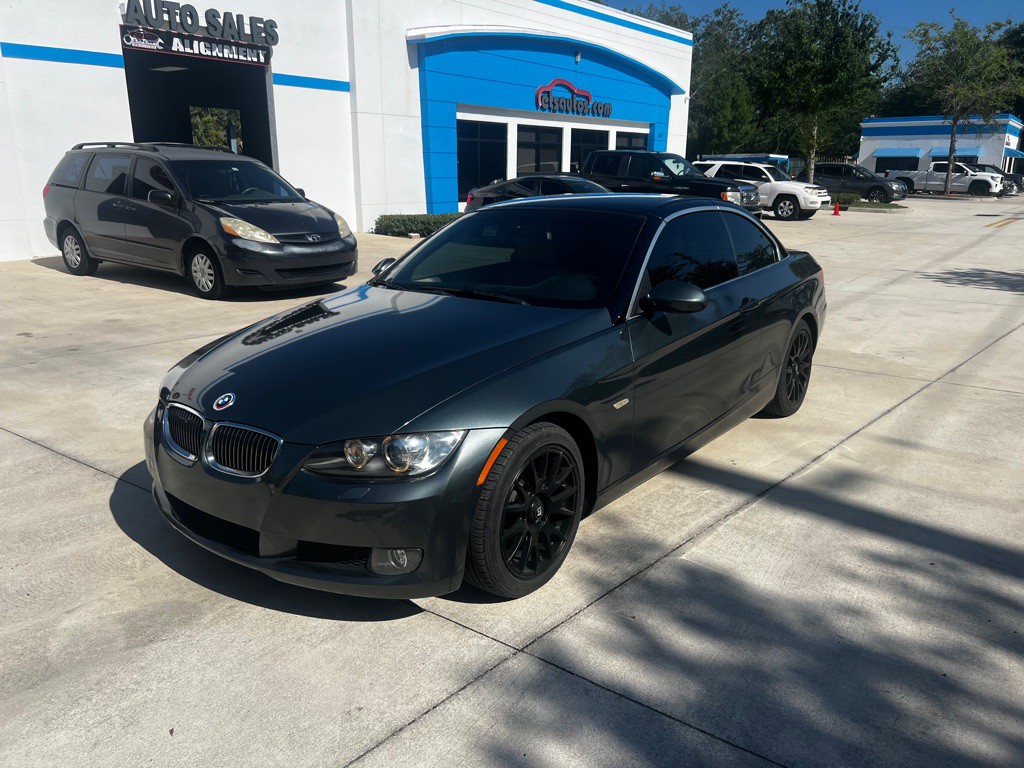 2009 BMW 3 Series Image 1