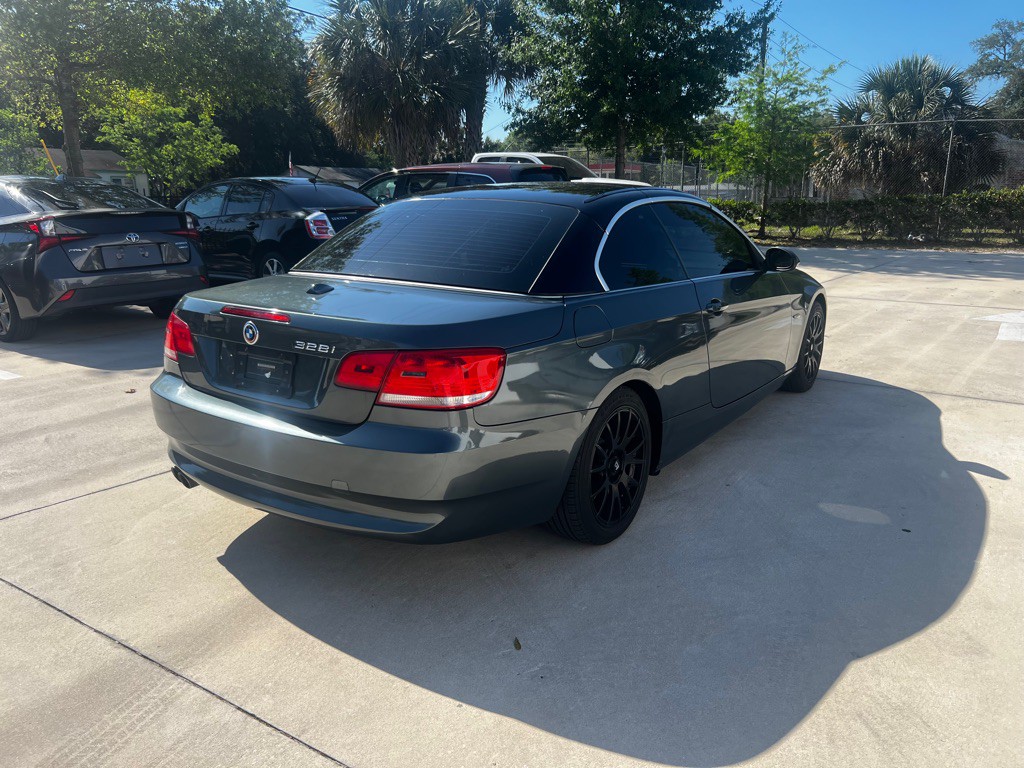 2009 BMW 3 Series Image 7