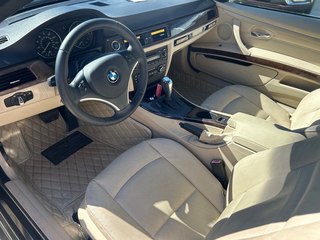 2009 BMW 3 Series Image 11
