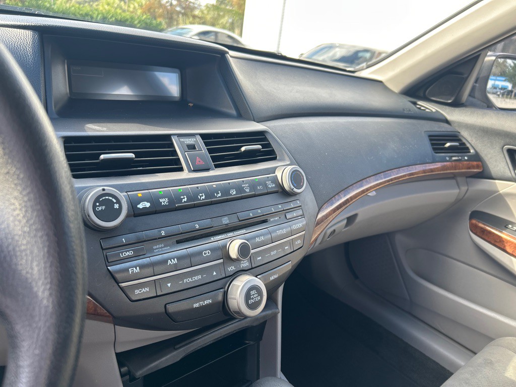 2012 Honda Accord Image 10