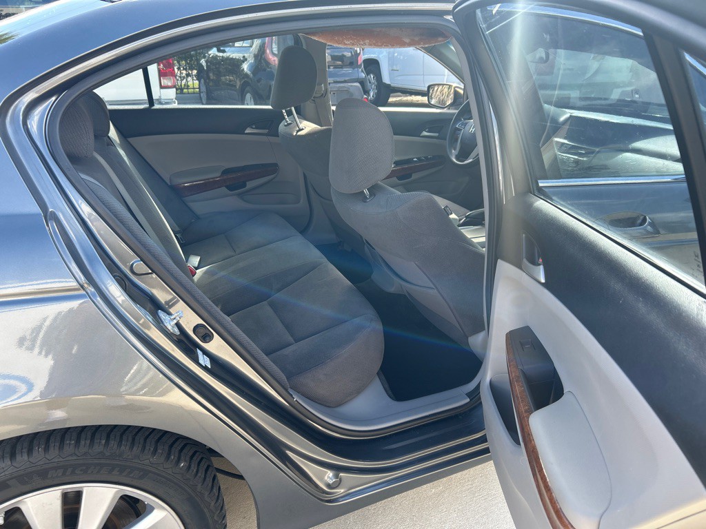 2012 Honda Accord Image 14