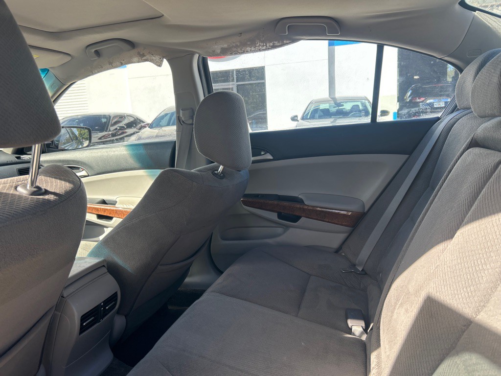 2012 Honda Accord Image 16