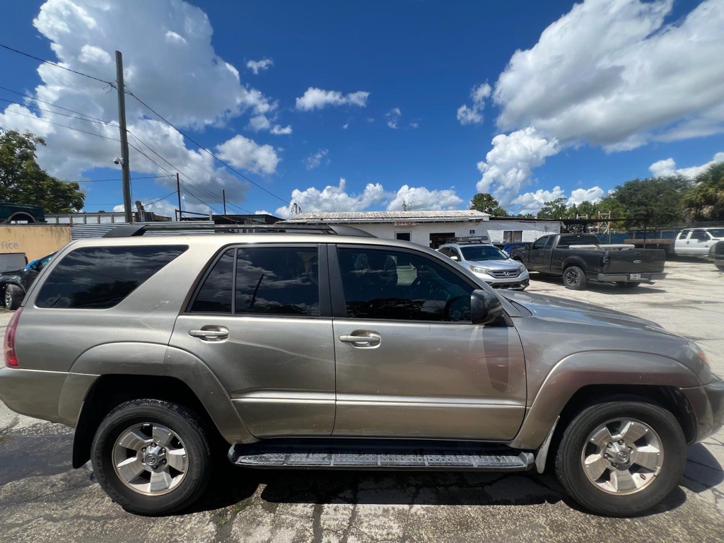 2005 Toyota 4Runner Image 4