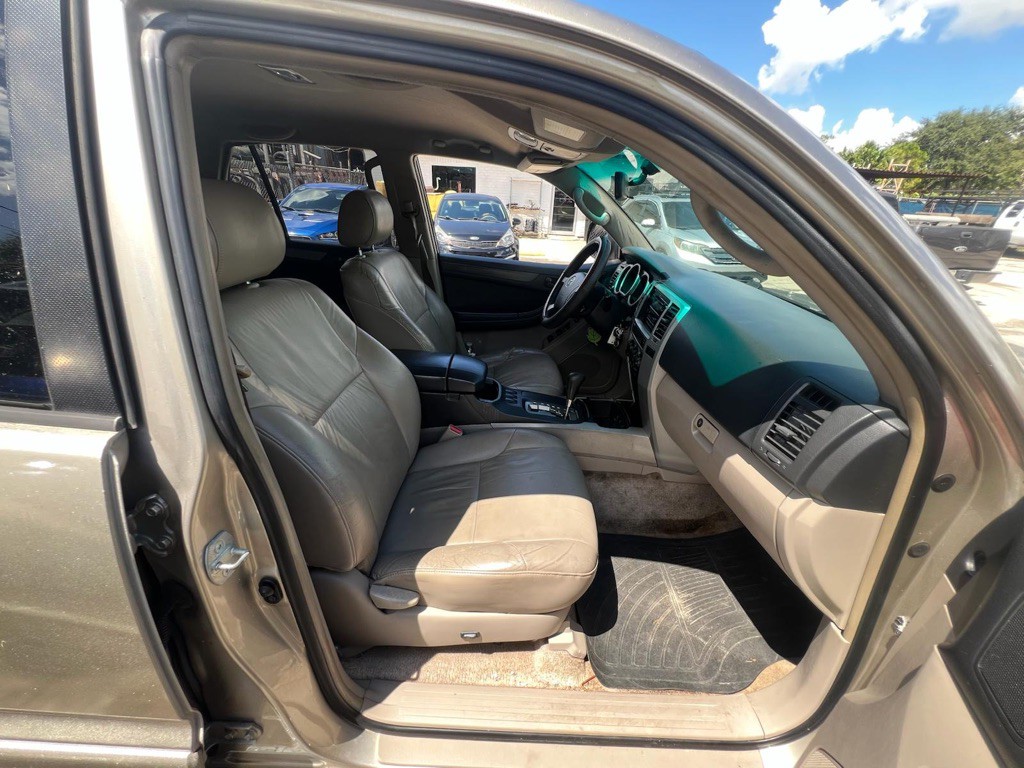 2005 Toyota 4Runner Image 6