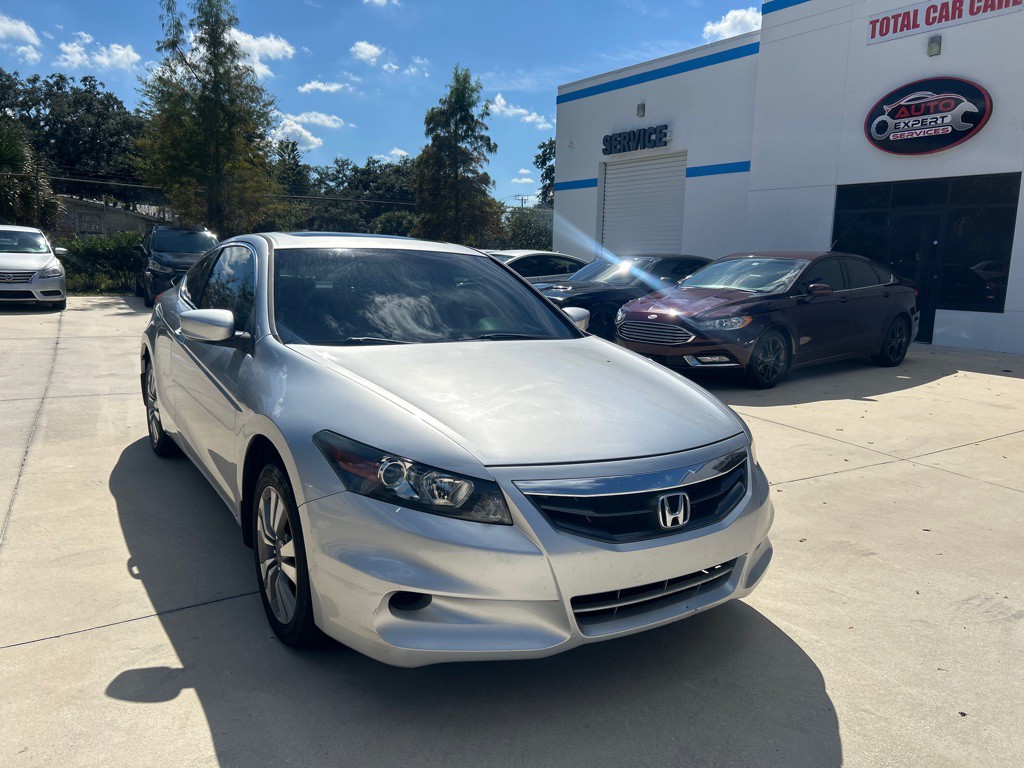 2012 Honda Accord Image 2