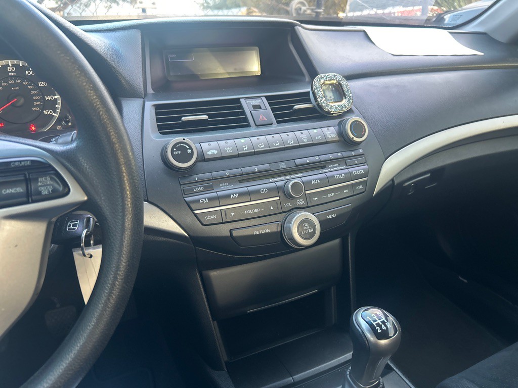 2012 Honda Accord Image 18