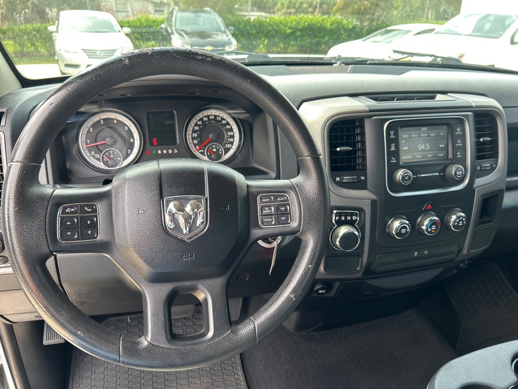 2014 RAM 1500 Image 9