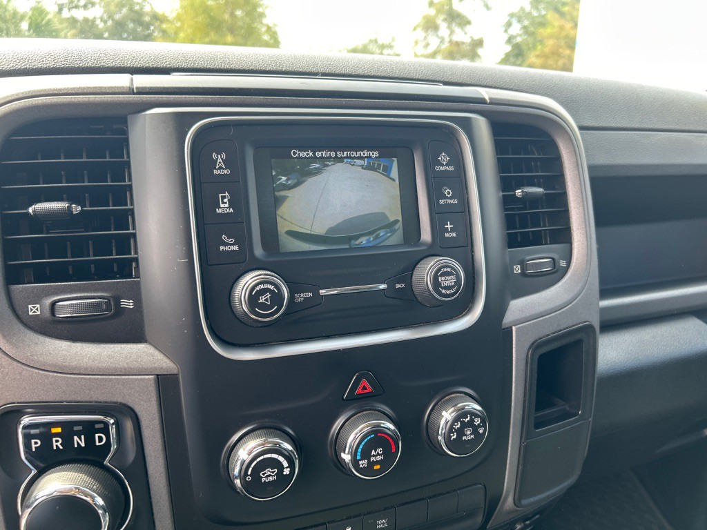 2014 RAM 1500 Image 10