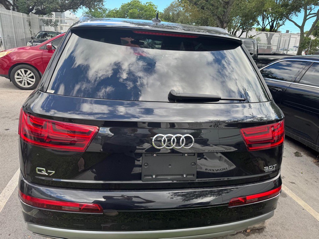 2018 Audi Q7 Image 6