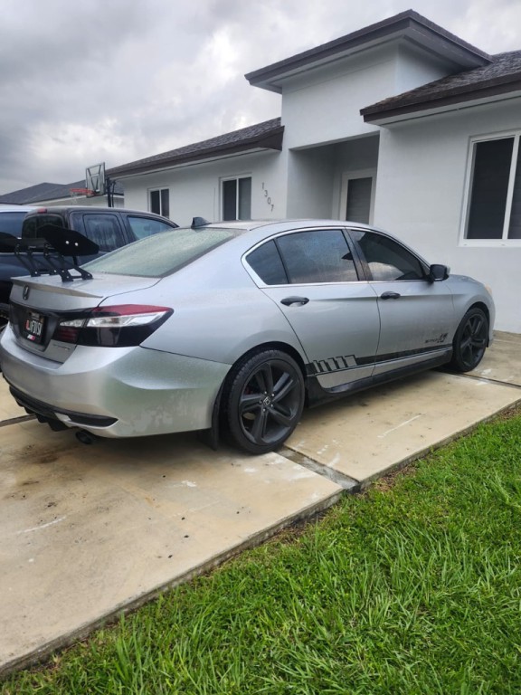 2016 Honda Accord Image 3