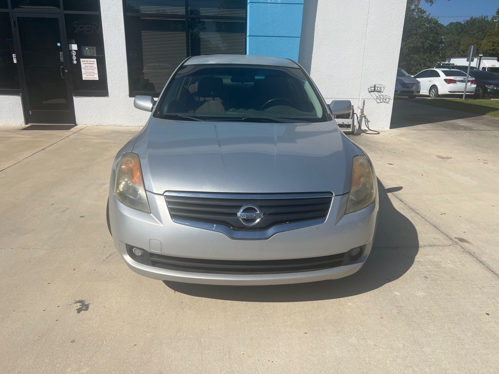 2009 Nissan Altima Image 2