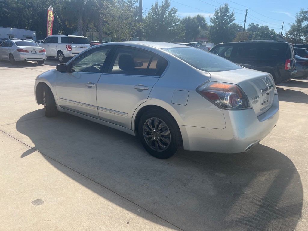2009 Nissan Altima Image 7