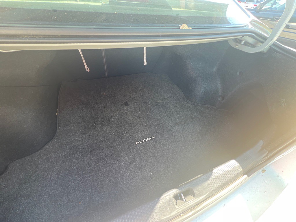 2009 Nissan Altima Image 10