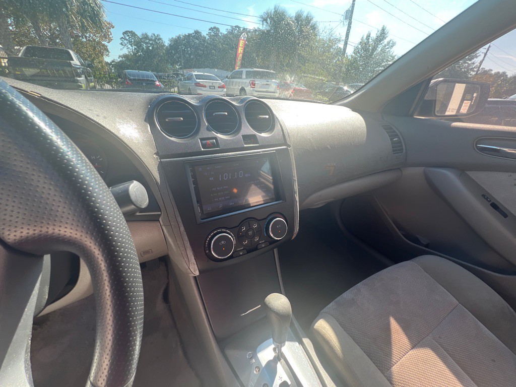 2009 Nissan Altima Image 15