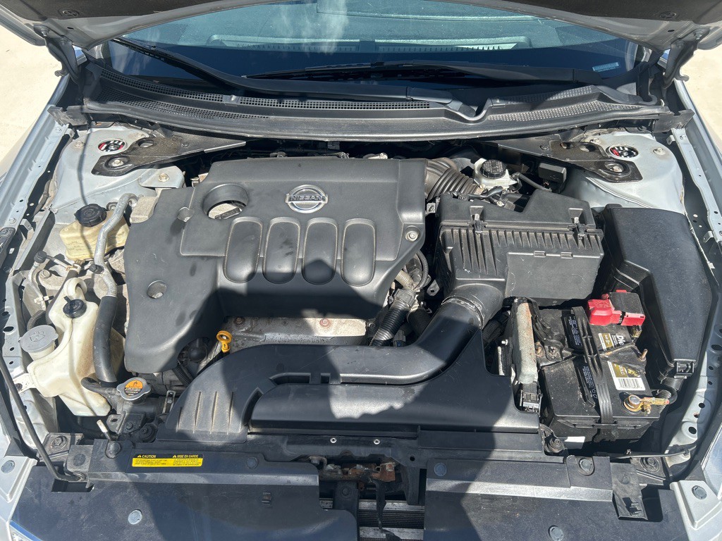 2010 Nissan Altima Image 24