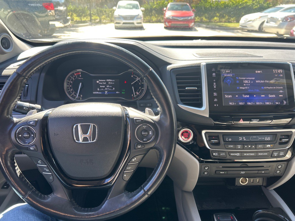 2017 Honda Pilot Image 8