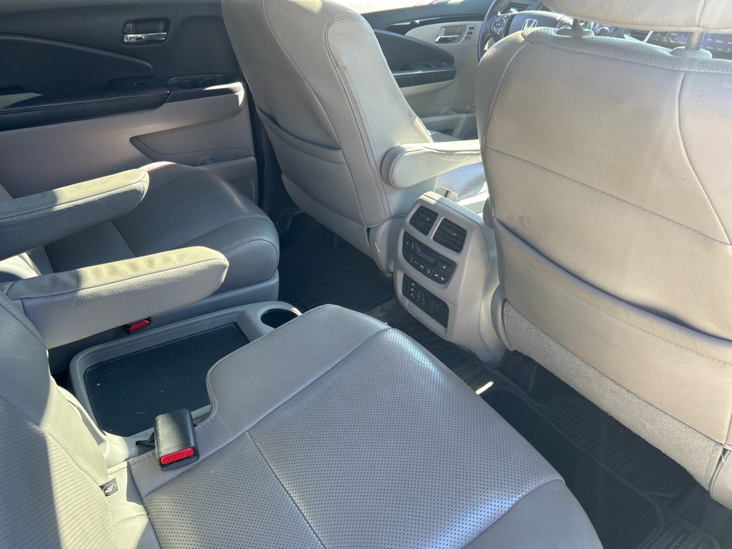 2017 Honda Pilot Image 15