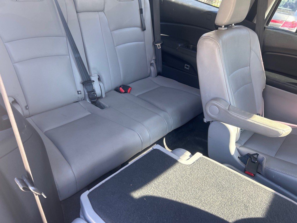 2017 Honda Pilot Image 17