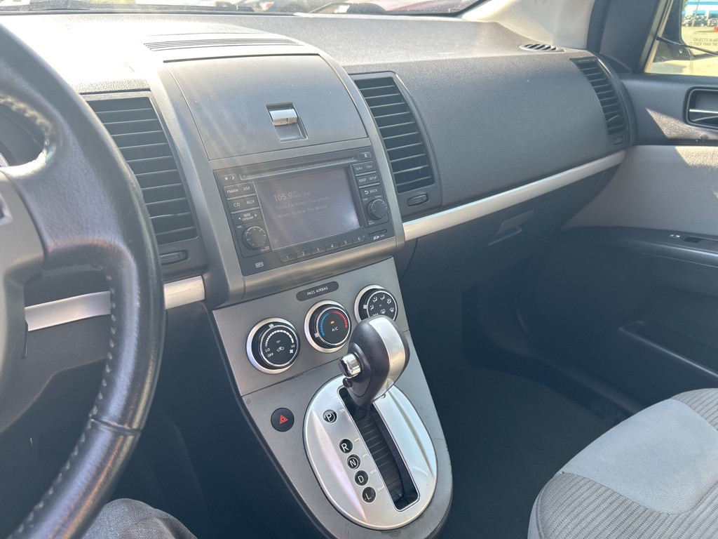 2012 Nissan Sentra Image 10