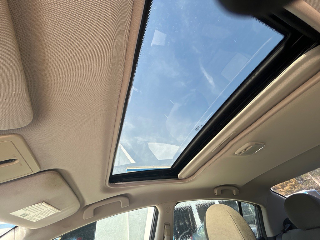 2012 Nissan Sentra Image 11