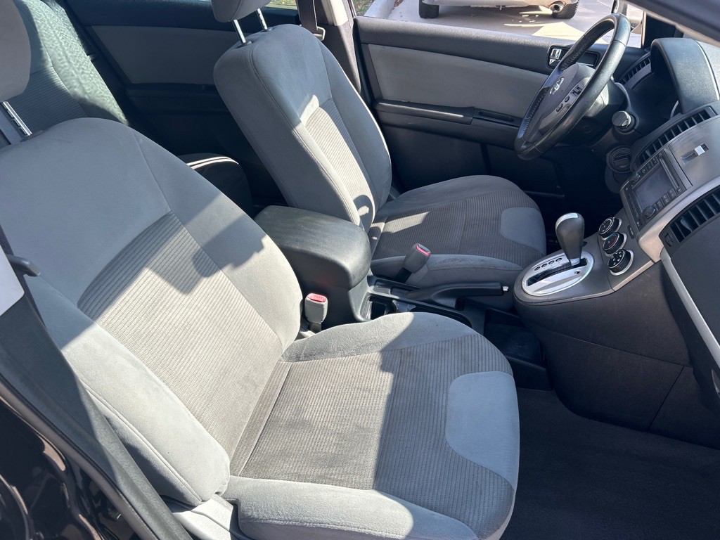 2012 Nissan Sentra Image 14