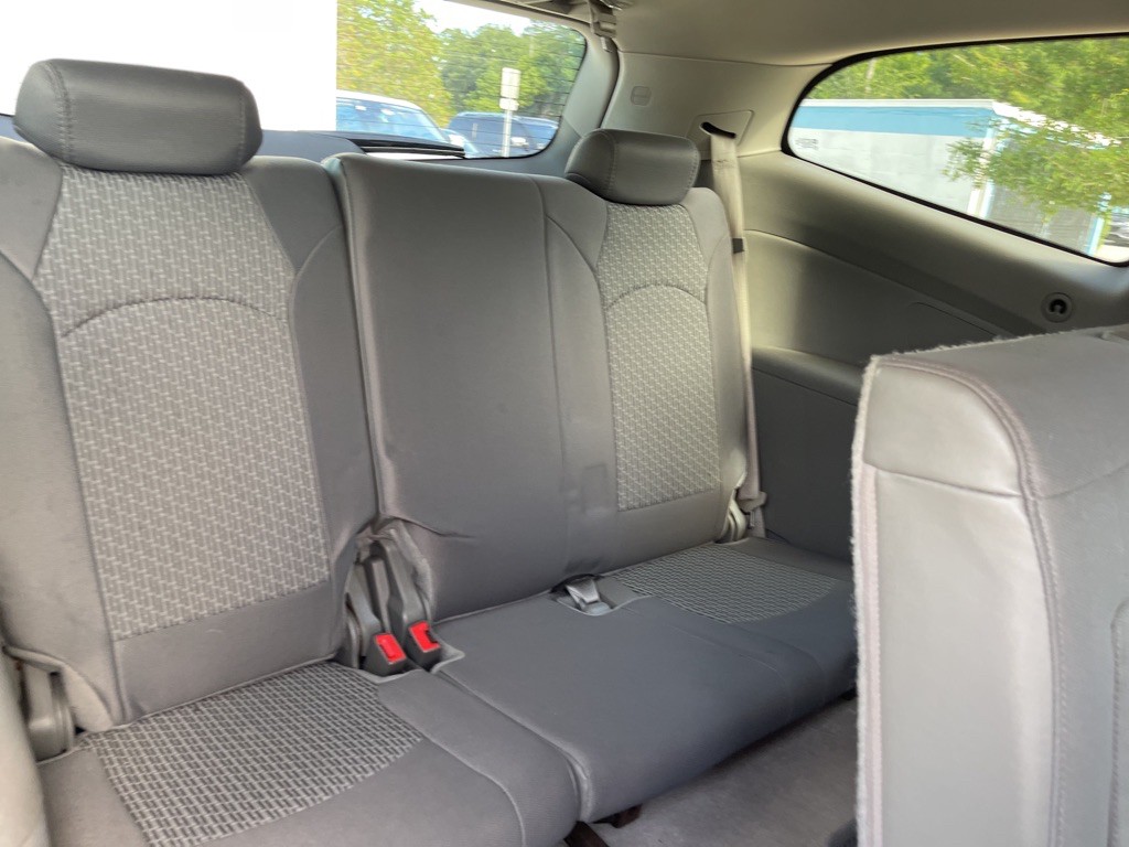 2012 Chevrolet Traverse Image 28