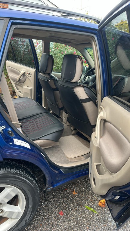 2004 Toyota Rav4 Image 6