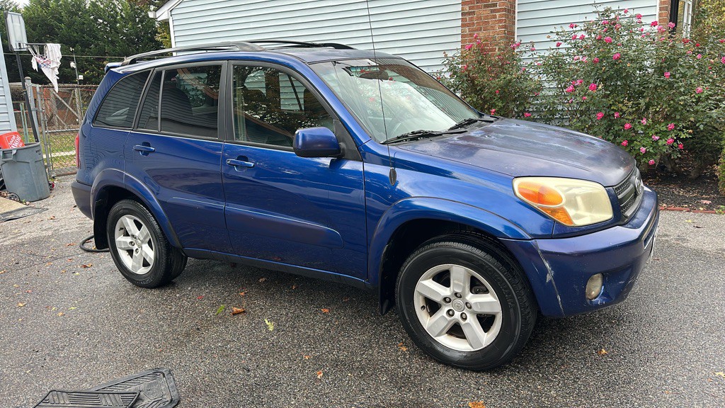 2004 Toyota Rav4 Image 9