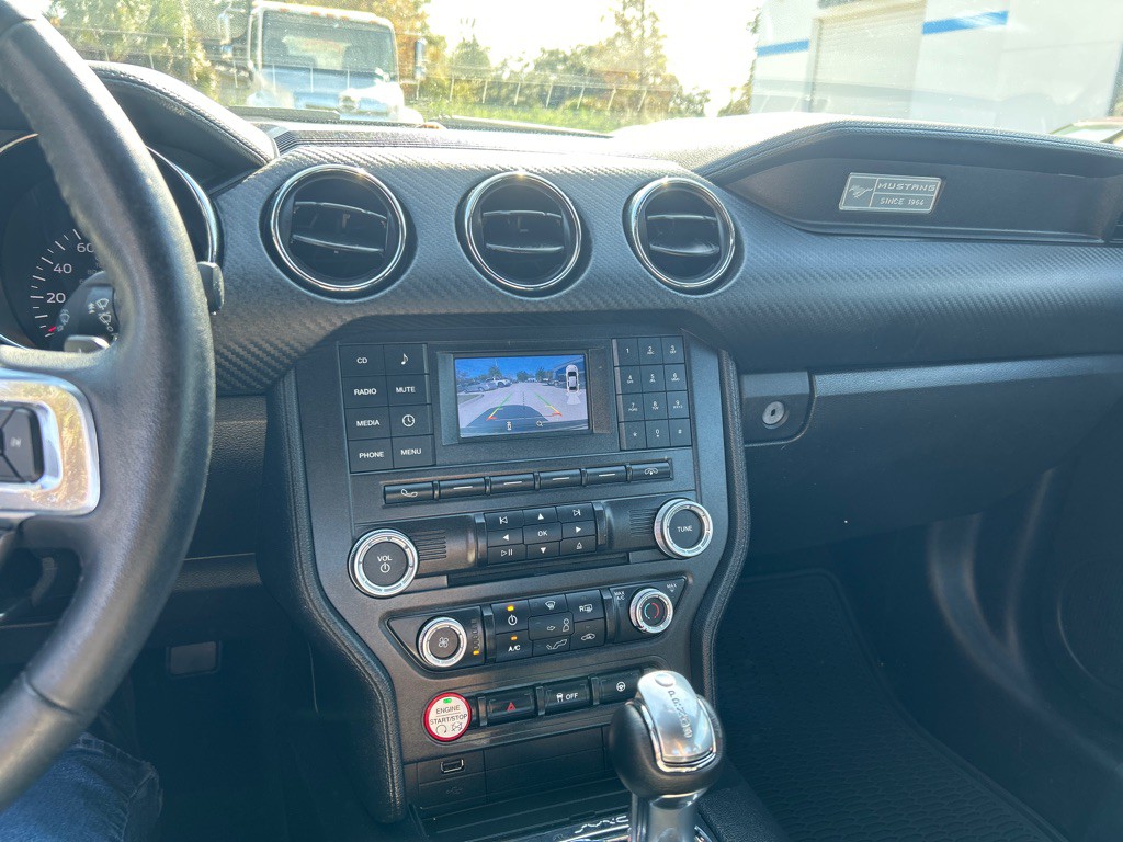 2017 Ford Mustang Image 11