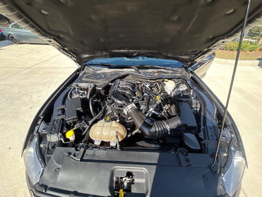 2017 Ford Mustang Image 17