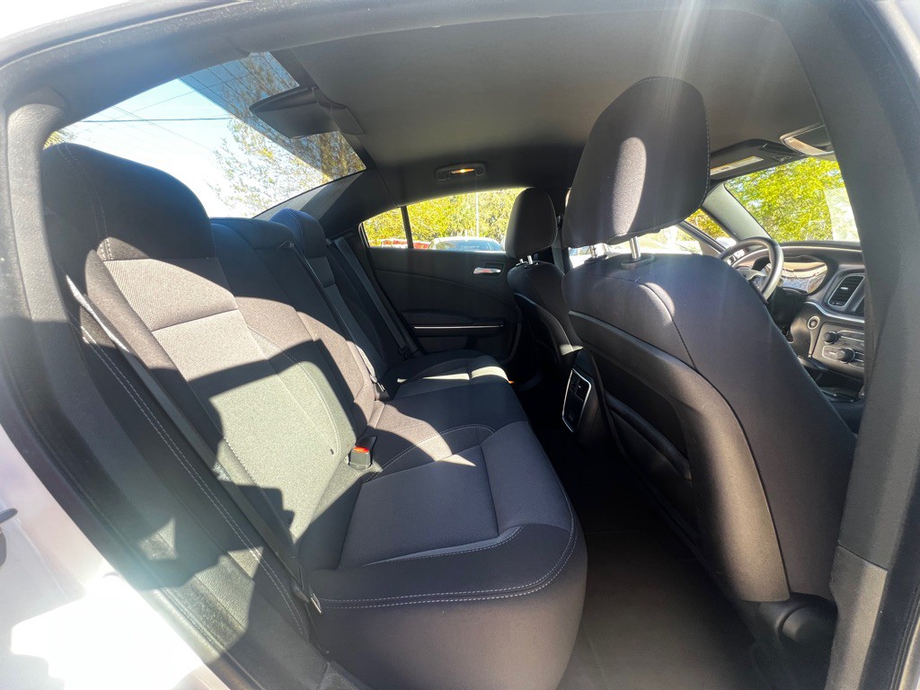 2018 Dodge Charger Image 11