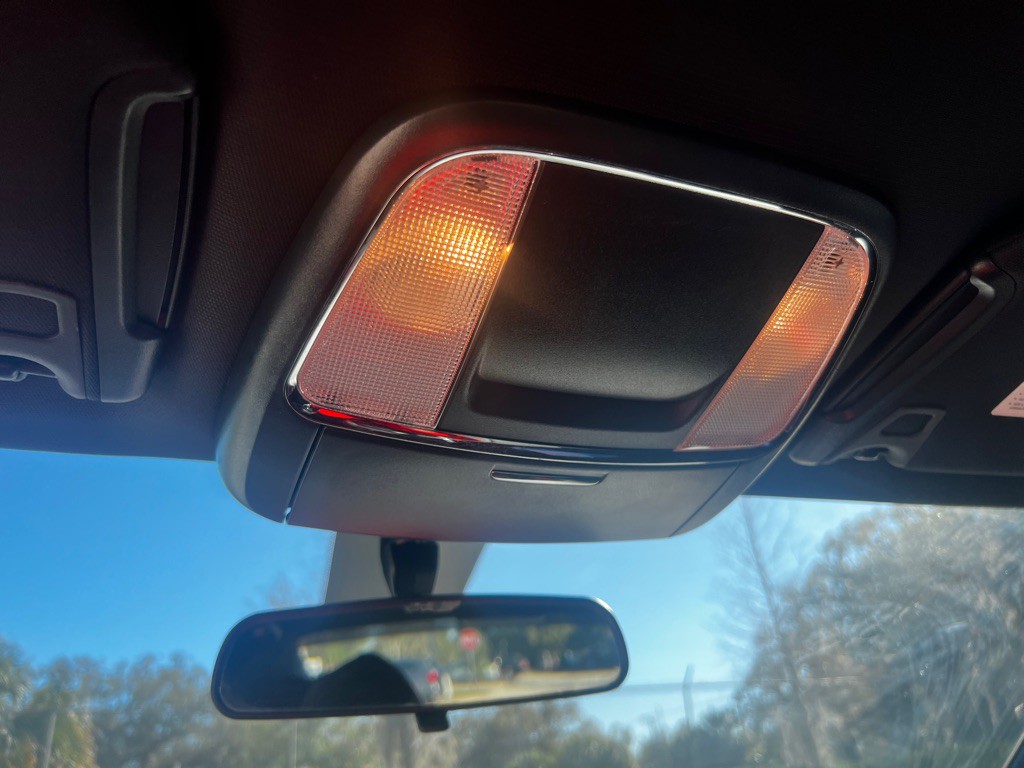 2018 Dodge Charger Image 16