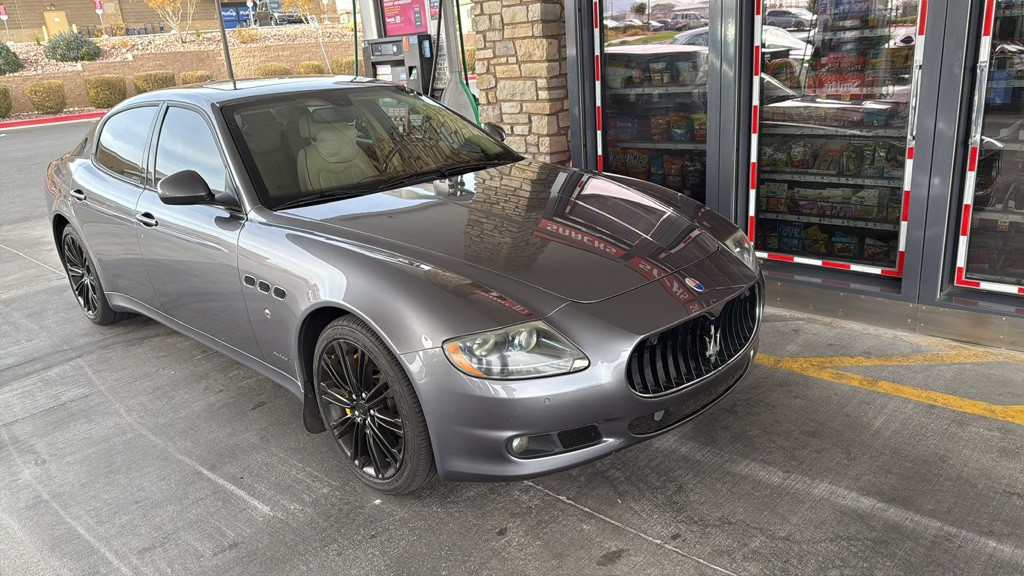 2013 Maserati Quattroporte Image 2