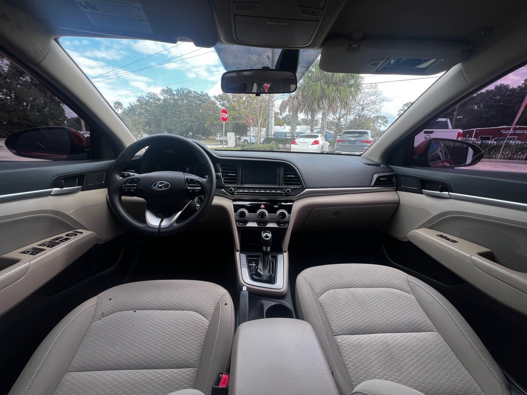 2019 Hyundai Elantra Image 11