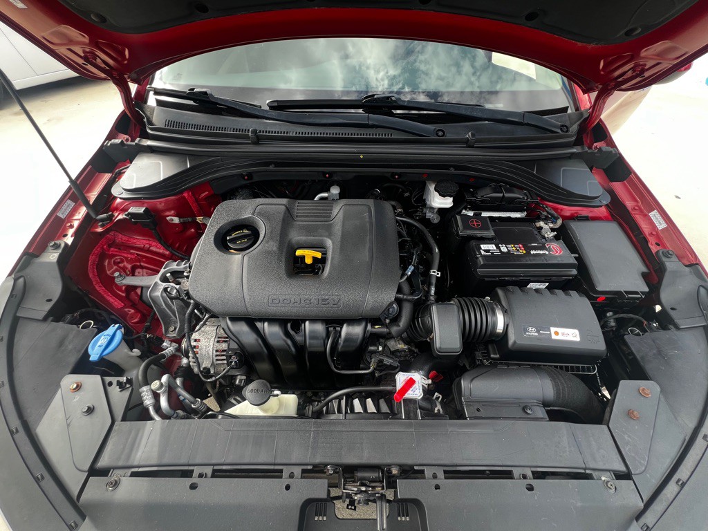 2019 Hyundai Elantra Image 16