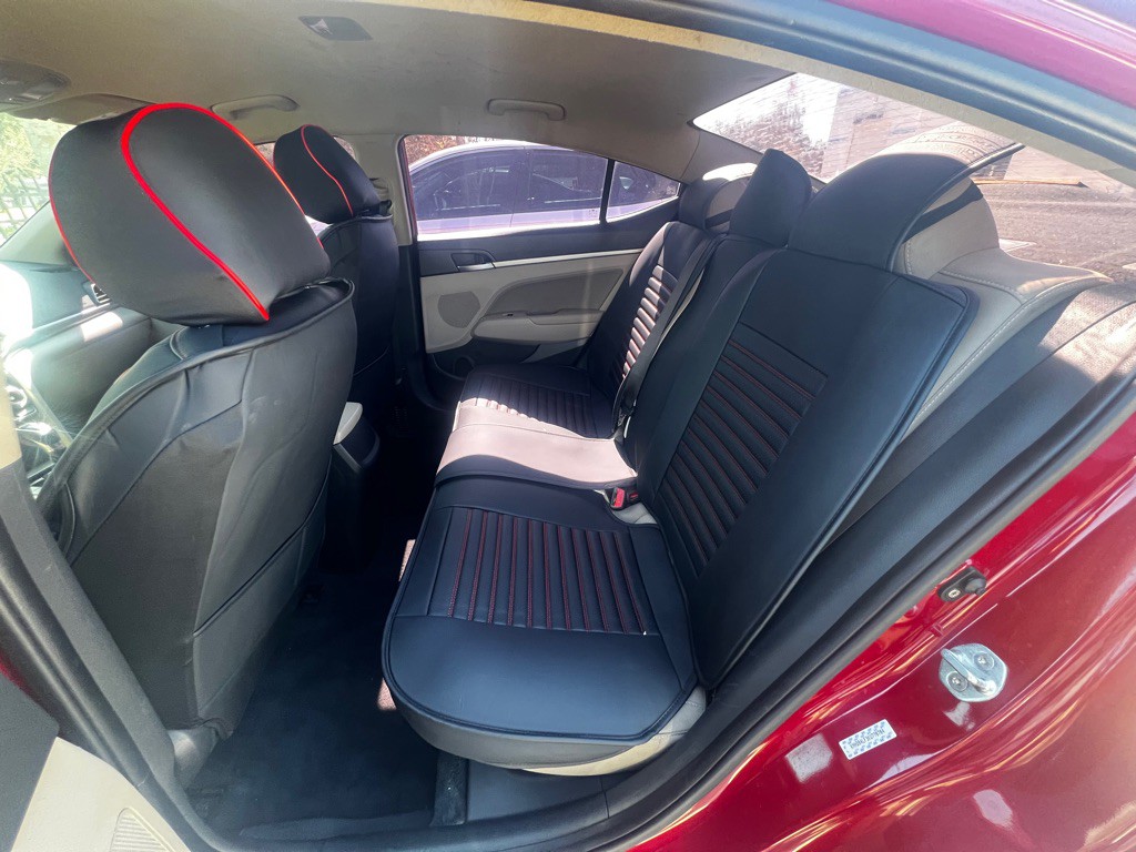 2019 Hyundai Elantra Image 12