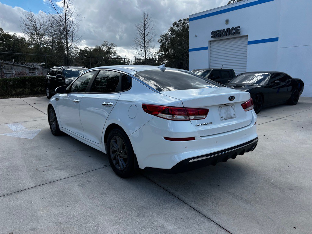 2020 Kia Optima Image 7