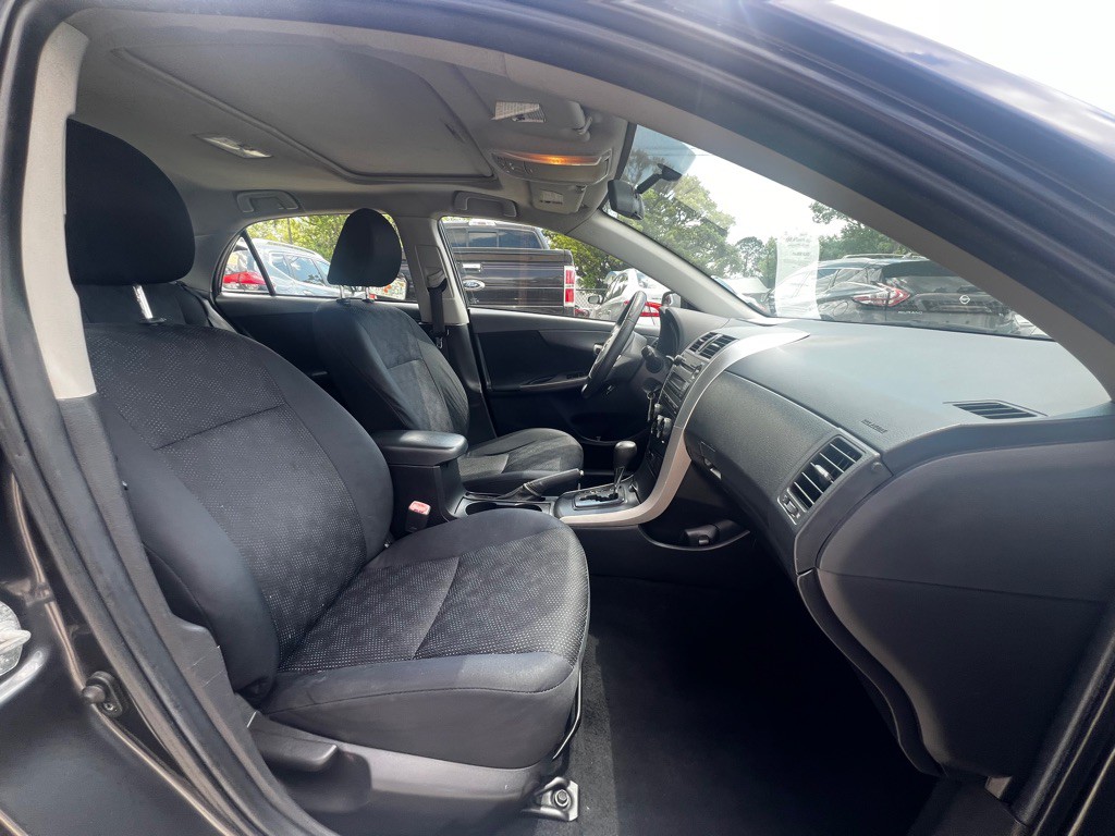 2009 Toyota Corolla Image 12