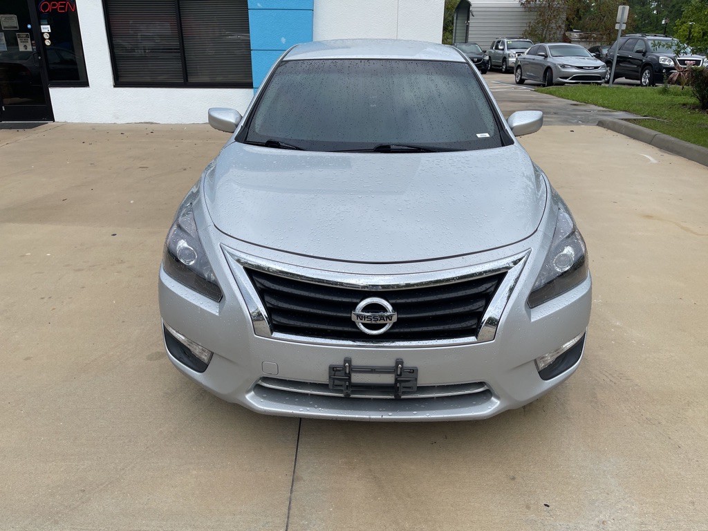 2015 Nissan Altima Image 2