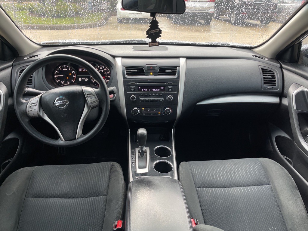 2015 Nissan Altima Image 18
